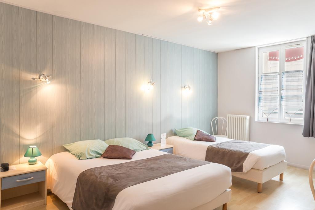 רושפור Hotel Caravelle Contact Hotel חדר תמונה