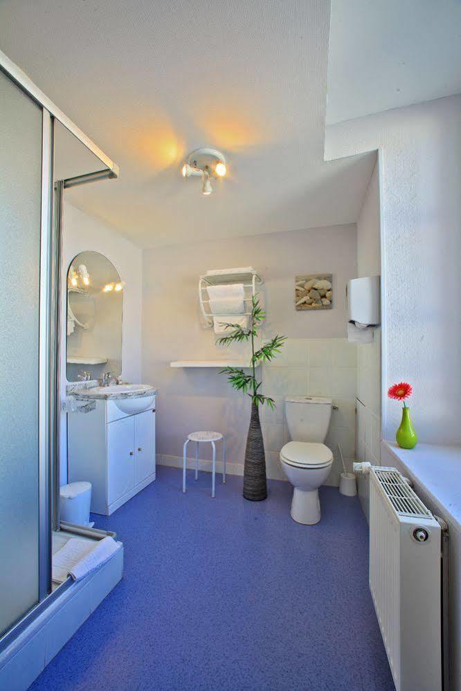 רושפור Hotel Caravelle Contact Hotel מראה חיצוני תמונה