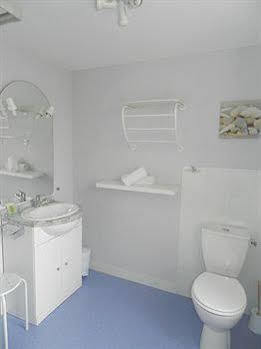 רושפור Hotel Caravelle Contact Hotel מראה חיצוני תמונה